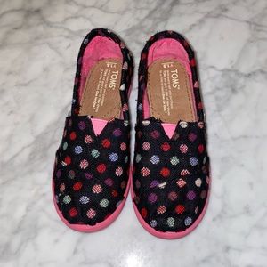 Never worn TOMS for girls